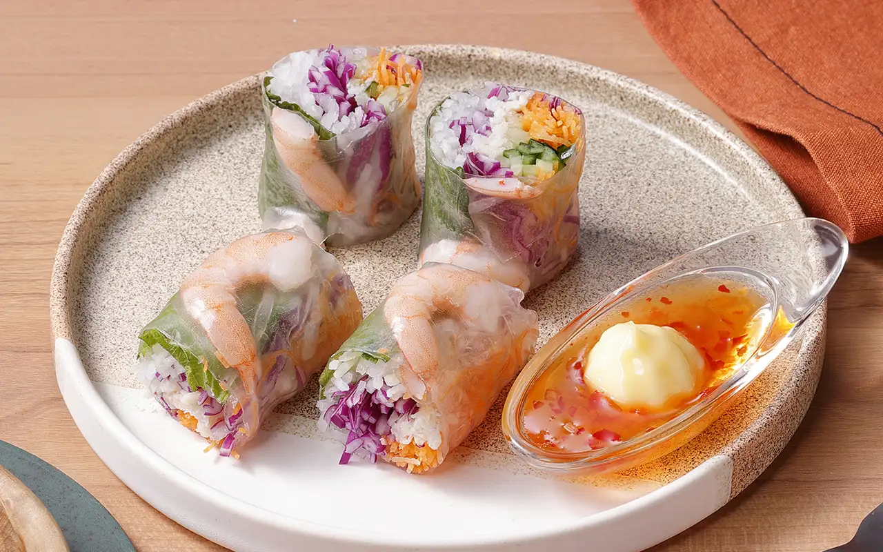 海老と蒸し鶏の生春巻き